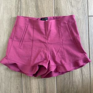 Ruffle 1. State shorts.